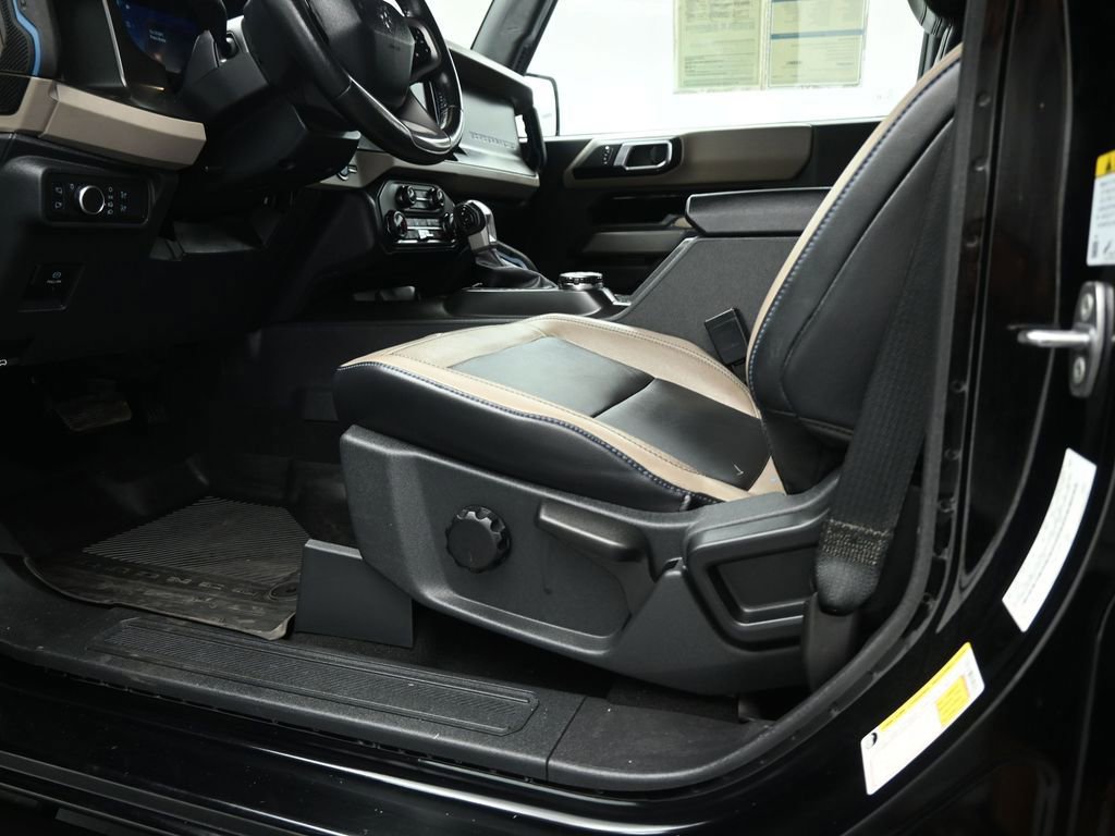 Certified 2022 Ford Bronco Wildtrak AWD/4WD image 37