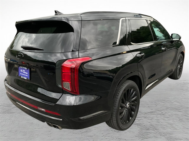 Used 2024 Hyundai Palisade Calligraphy AWD/4WD image 2