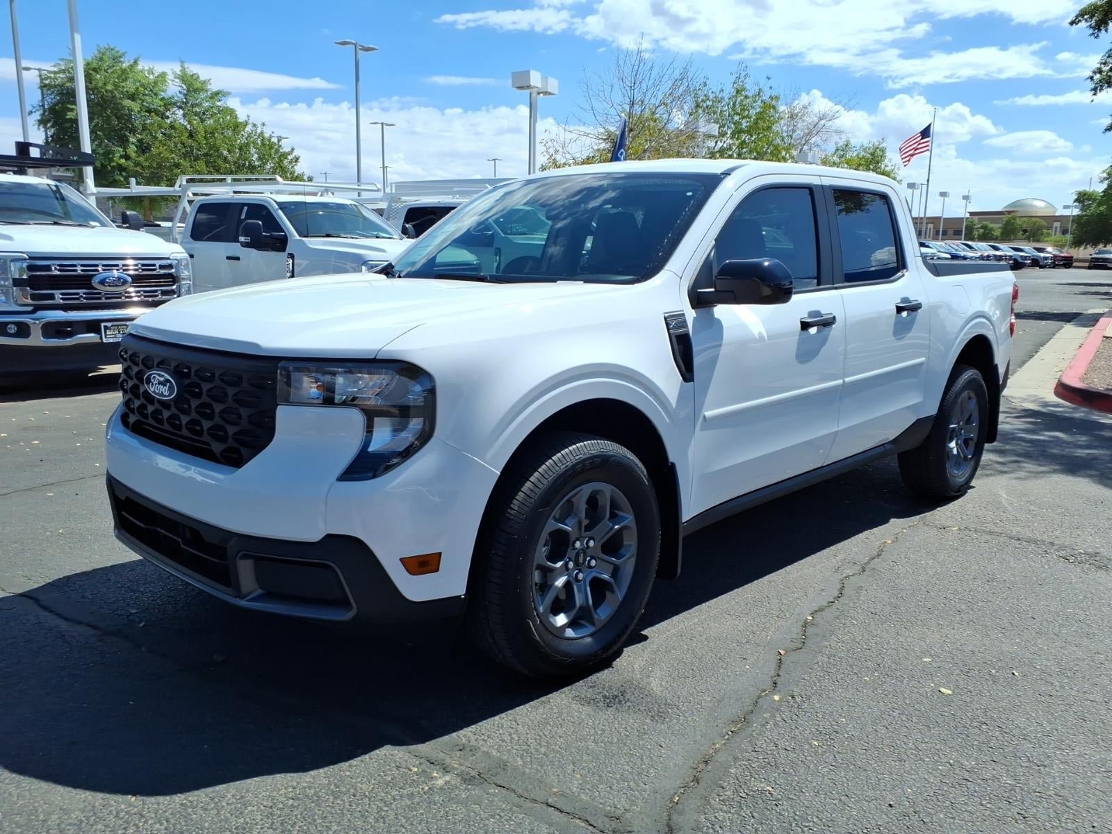 Certified 2025 Ford Maverick XLT w/ XLT Luxury Package AWD/4WD image 8