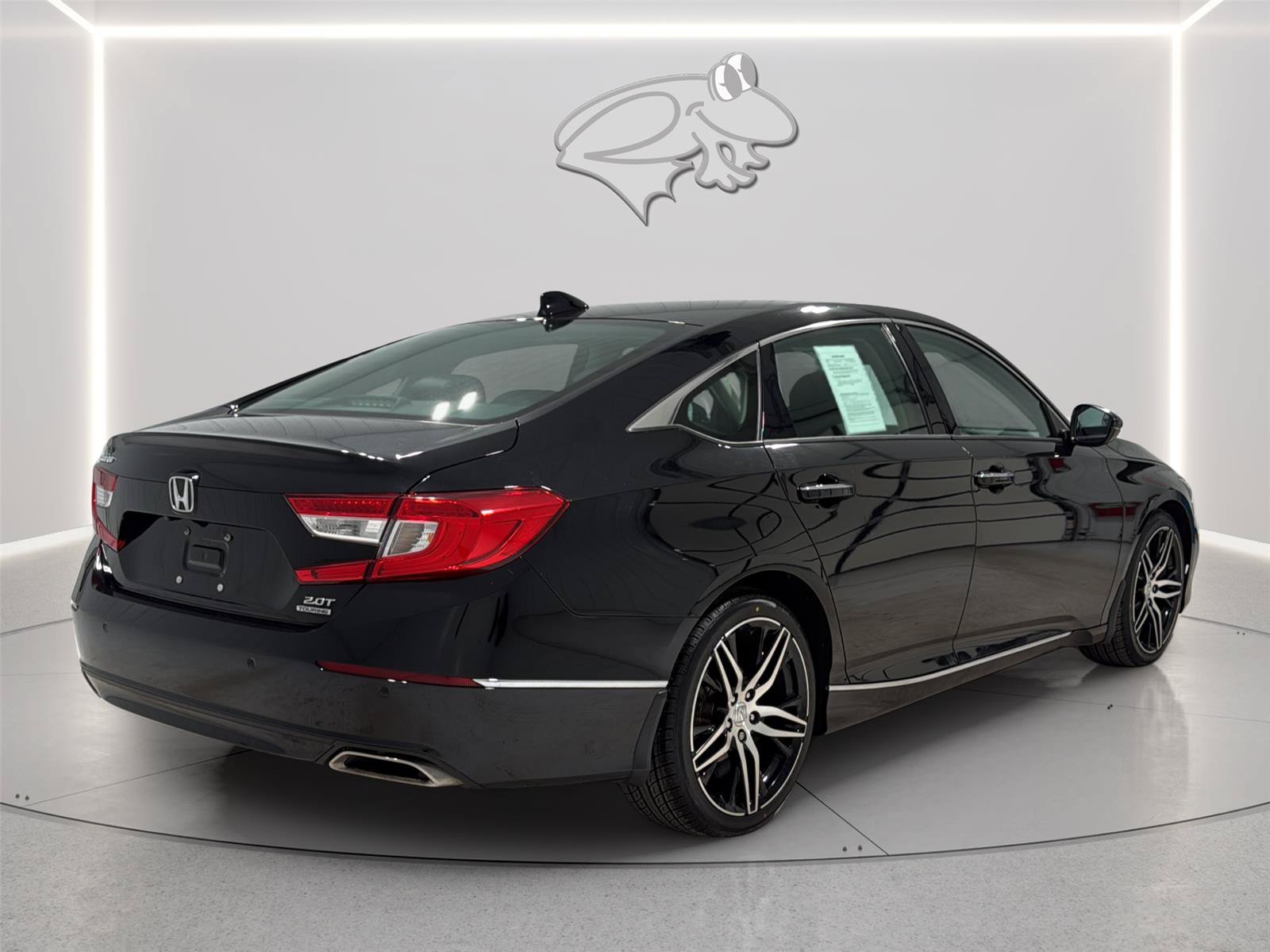 Used 2021 Honda Accord Touring image 5