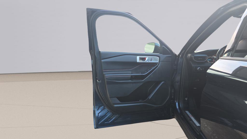 Certified 2023 Ford Explorer ST-Line w/ Class IV Trailer Tow Package image 12