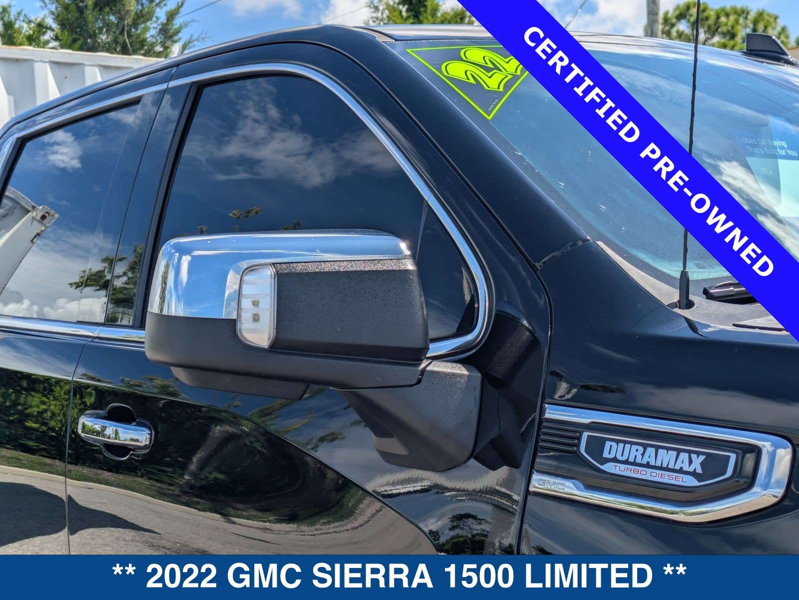 Used 2022 GMC Sierra 1500 SLT w/ SLT Premium Plus Package AWD/4WD image 11