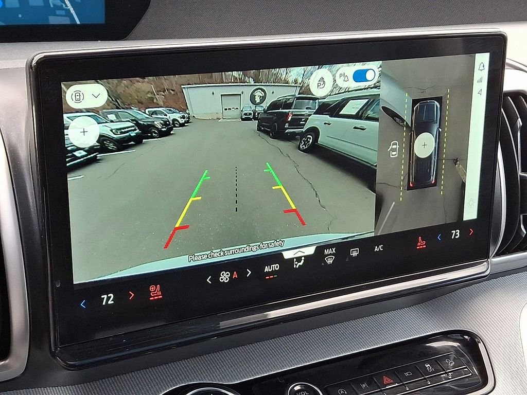 Certified 2025 Ford Expedition Active image 20