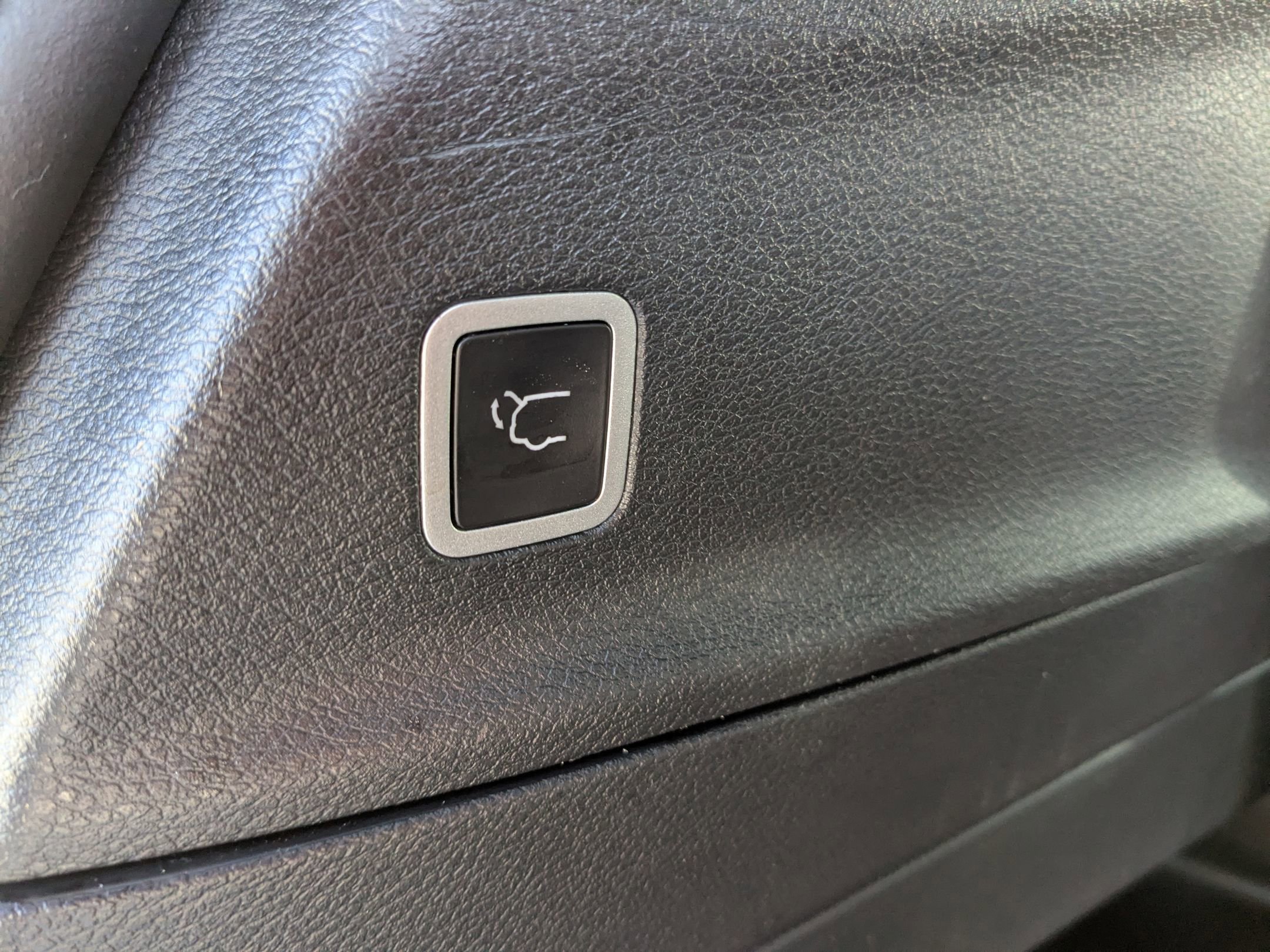 Used 2024 Chrysler Pacifica Touring-L w/ S Appearance Package image 35