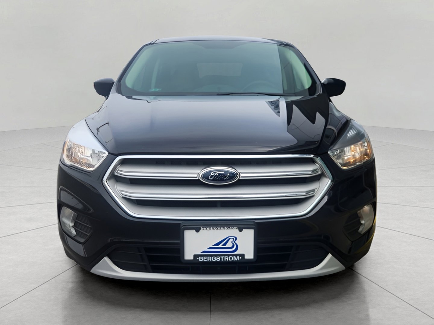 Certified 2019 Ford Escape SE image 4