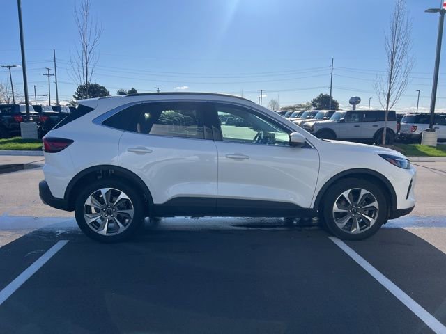 Certified 2023 Ford Escape Platinum AWD/4WD image 4