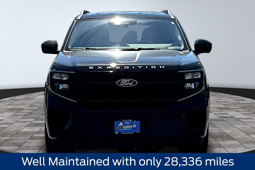 Certified 2025 Ford Expedition Active AWD/4WD image 2