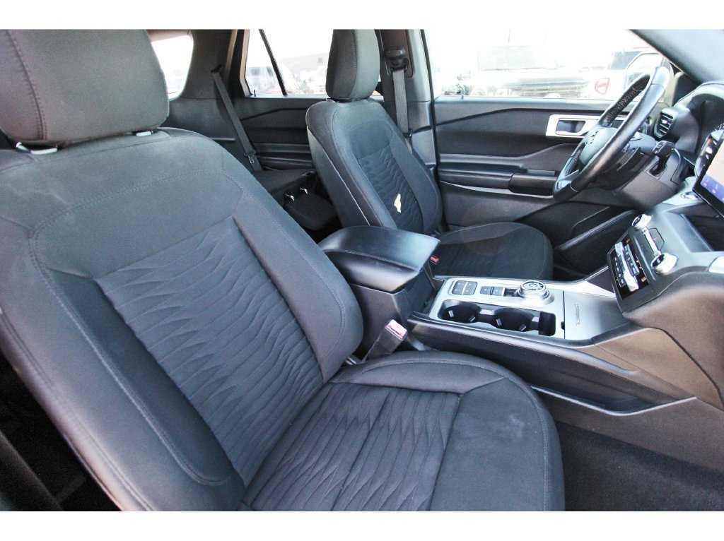 Certified 2020 Ford Explorer XLT RWD image 35
