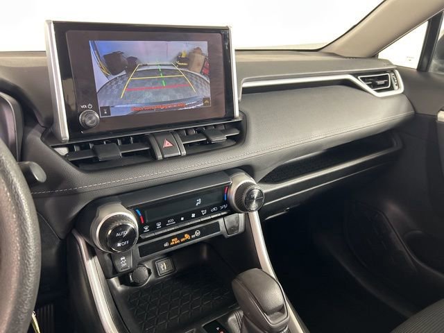 Used 2023 Toyota RAV4 LE AWD/4WD image 11
