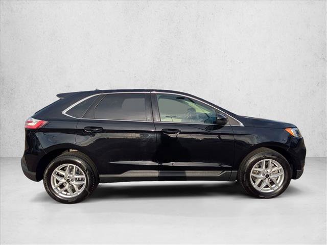 Certified 2024 Ford Edge SEL AWD/4WD image 4