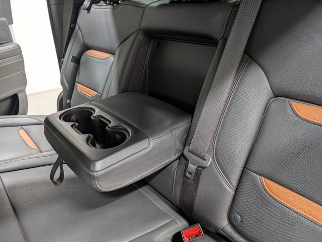 Used 2024 GMC Sierra 2500 AT4 w/ AT4 Premium Plus Package AWD/4WD image 17