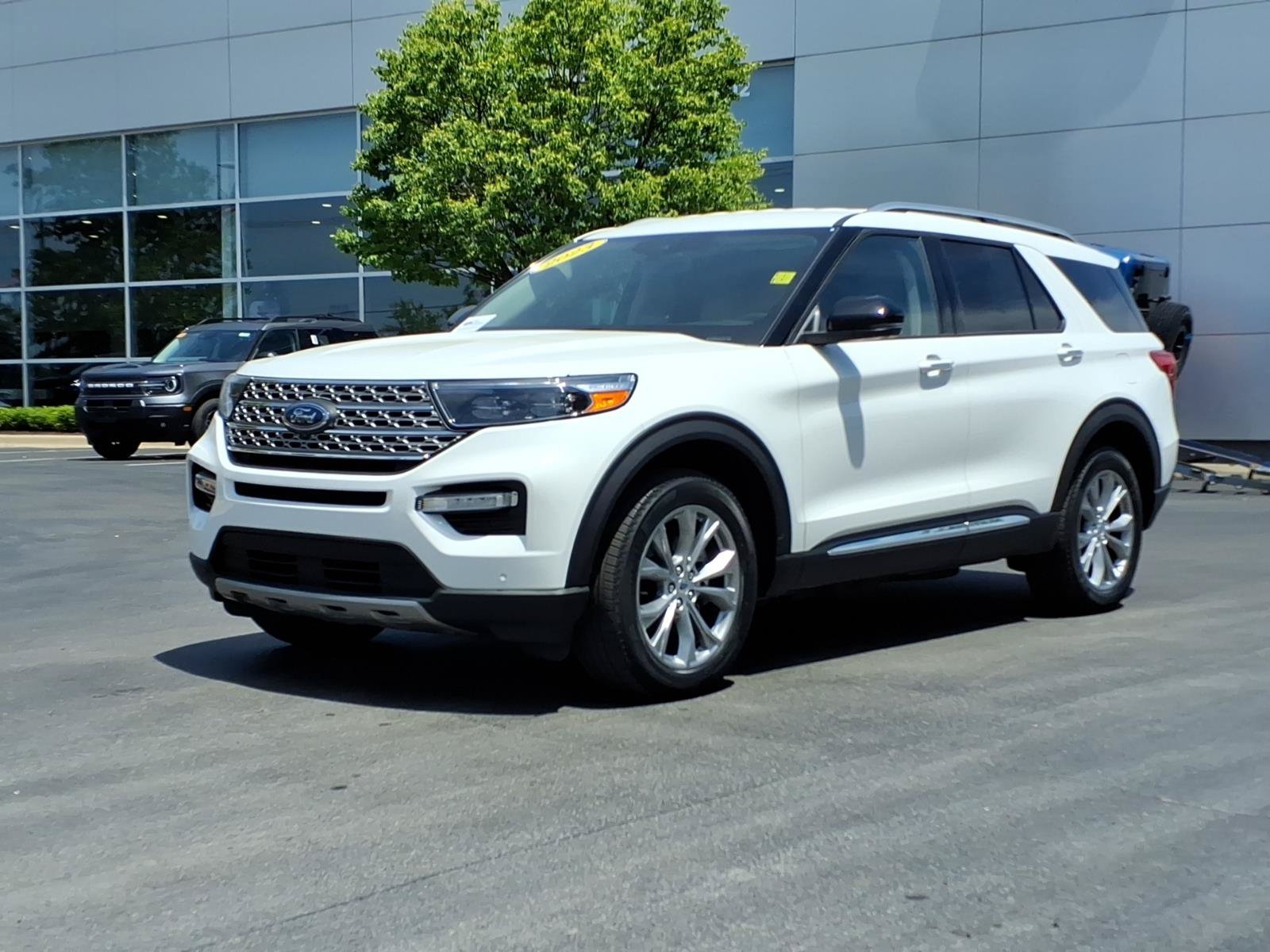 Certified 2023 Ford Explorer Limited w/ Limited Technology Package