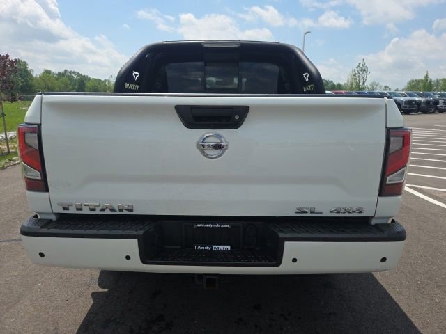 Used 2020 Nissan Titan SL w/ Moonroof Package AWD/4WD image 9