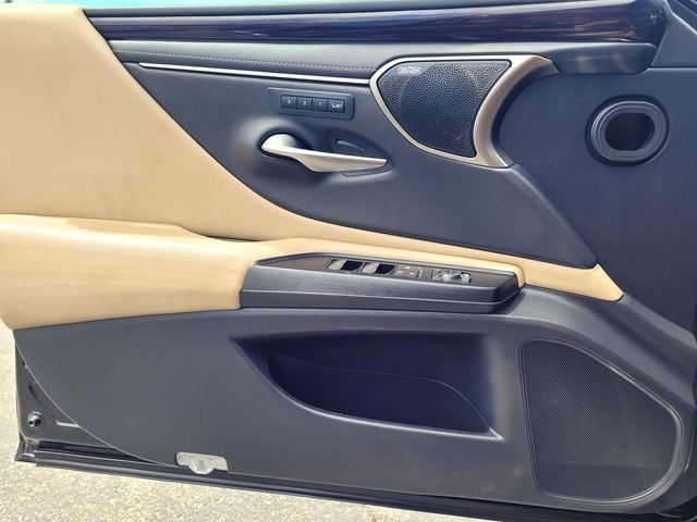 Used 2021 Lexus ES 350 w/ Accessory Package FWD image 15