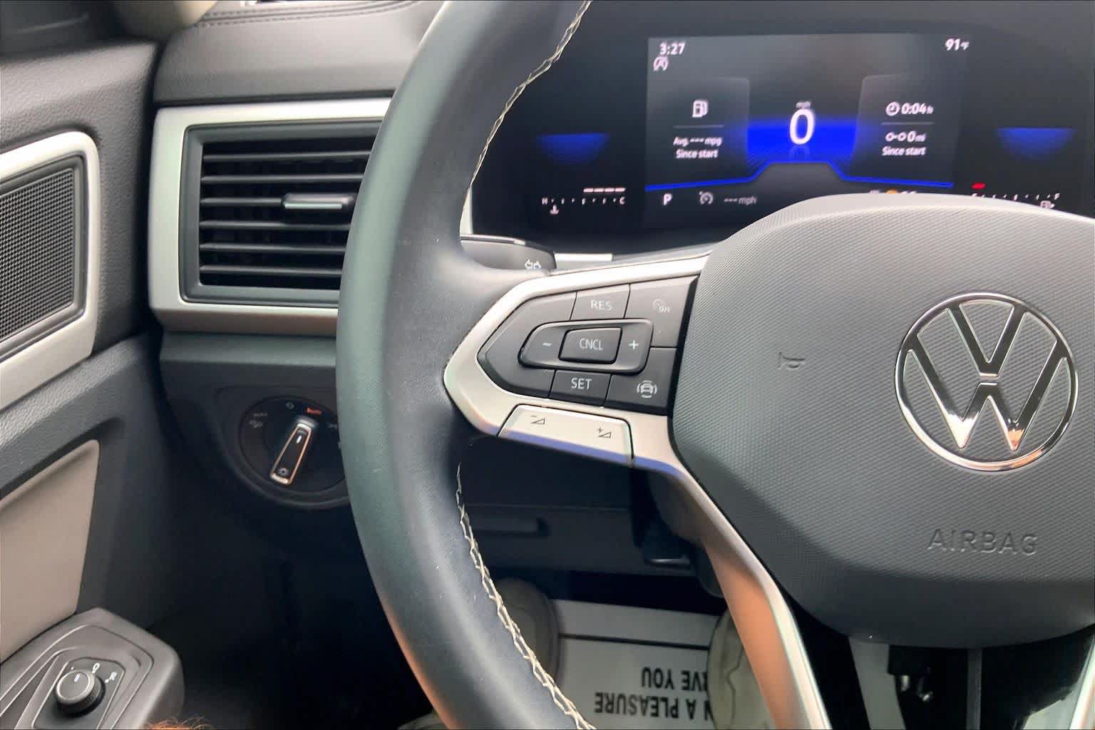 Used 2022 Volkswagen Atlas SE FWD image 24
