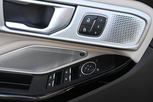 Certified 2022 Ford Explorer Platinum w/ Equipment Group 601A image 23