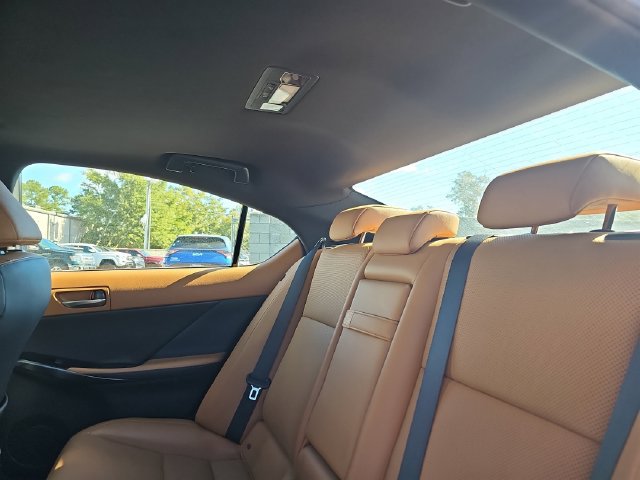 Used 2024 Lexus IS 300 w/ Comfort Package RWD image 14