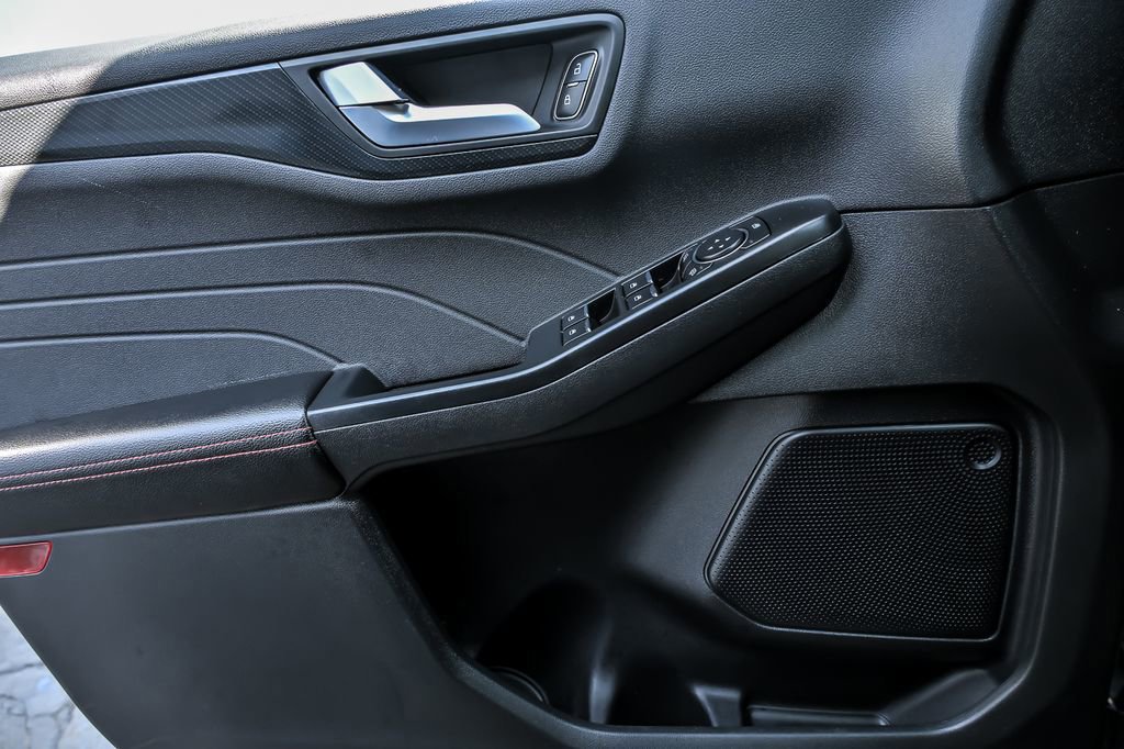 Certified 2024 Ford Escape ST-Line w/ Tech Pack #1 image 14