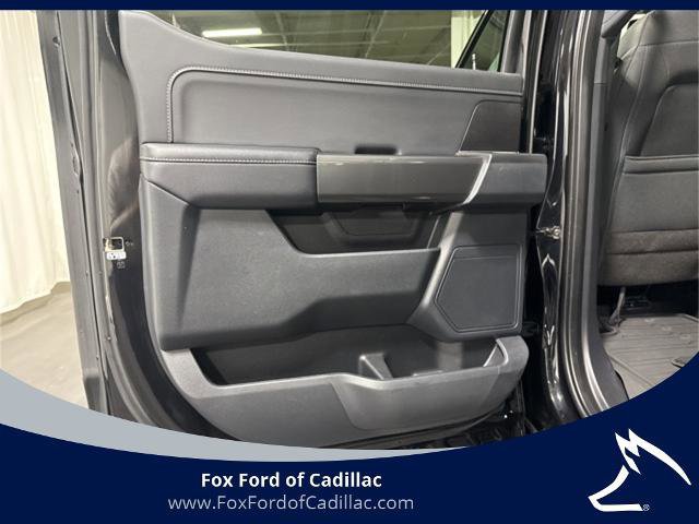 Certified 2022 Ford F150 XLT w/ Equipment Group 302A High image 18