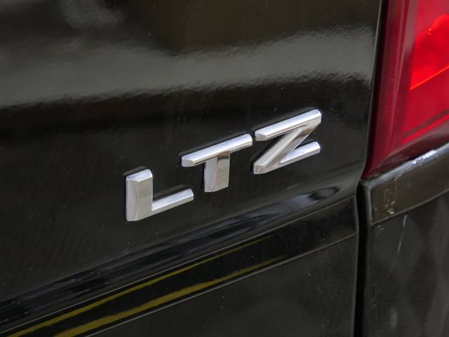 Used 2021 Chevrolet Silverado 1500 LTZ w/ LTZ Premium Package AWD/4WD image 10