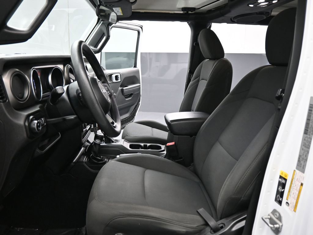 Used 2020 Jeep Gladiator Sport image 38