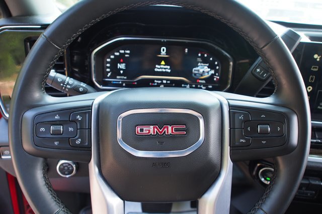Used 2025 GMC Sierra 2500 SLE w/ Preferred Package AWD/4WD image 21