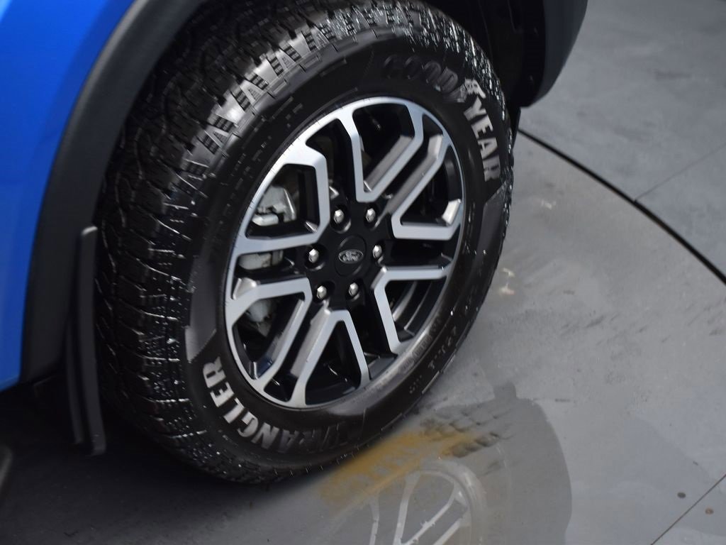 Certified 2025 Ford Ranger Lariat w/ FX4 Off-Road Package image 17