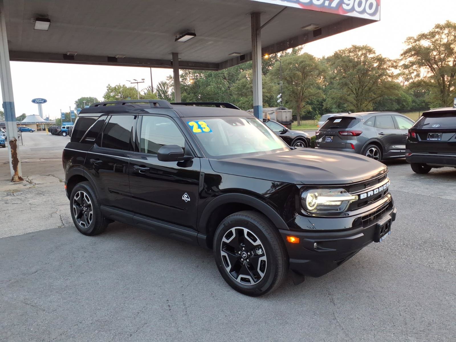 Certified 2023 Ford Bronco Sport Outer Banks AWD/4WD image 1