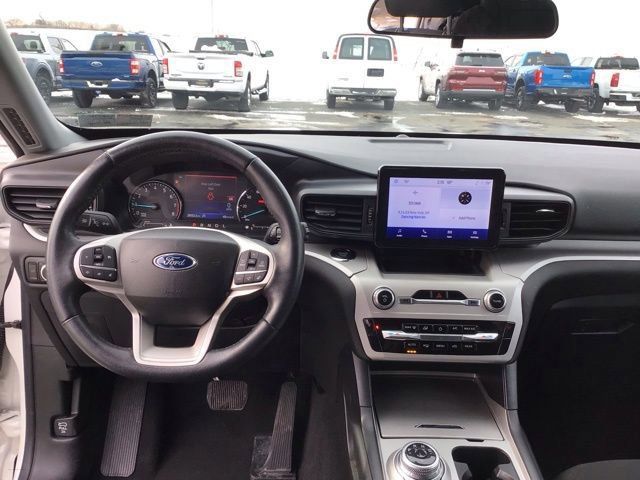 Certified 2023 Ford Explorer XLT w/ Class IV Trailer Tow Package image 10