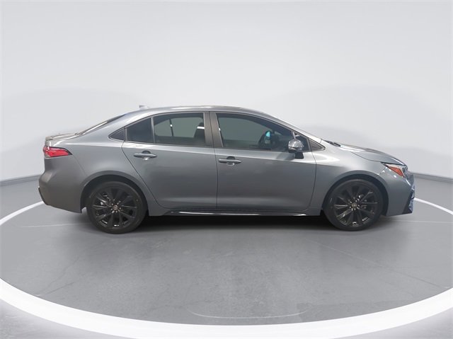Used 2023 Toyota Corolla SE image 6
