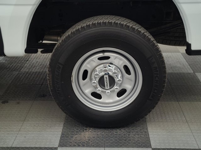 Certified 2025 Ford F250 XL w/ XL Chrome Package AWD/4WD image 36
