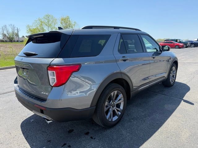 Certified 2024 Ford Explorer XLT w/ Equipment Group 202A AWD/4WD image 5