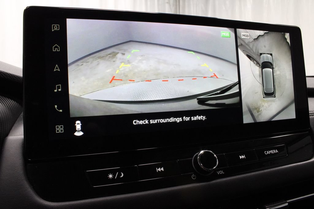 Used 2025 Mitsubishi Outlander AWD image 4
