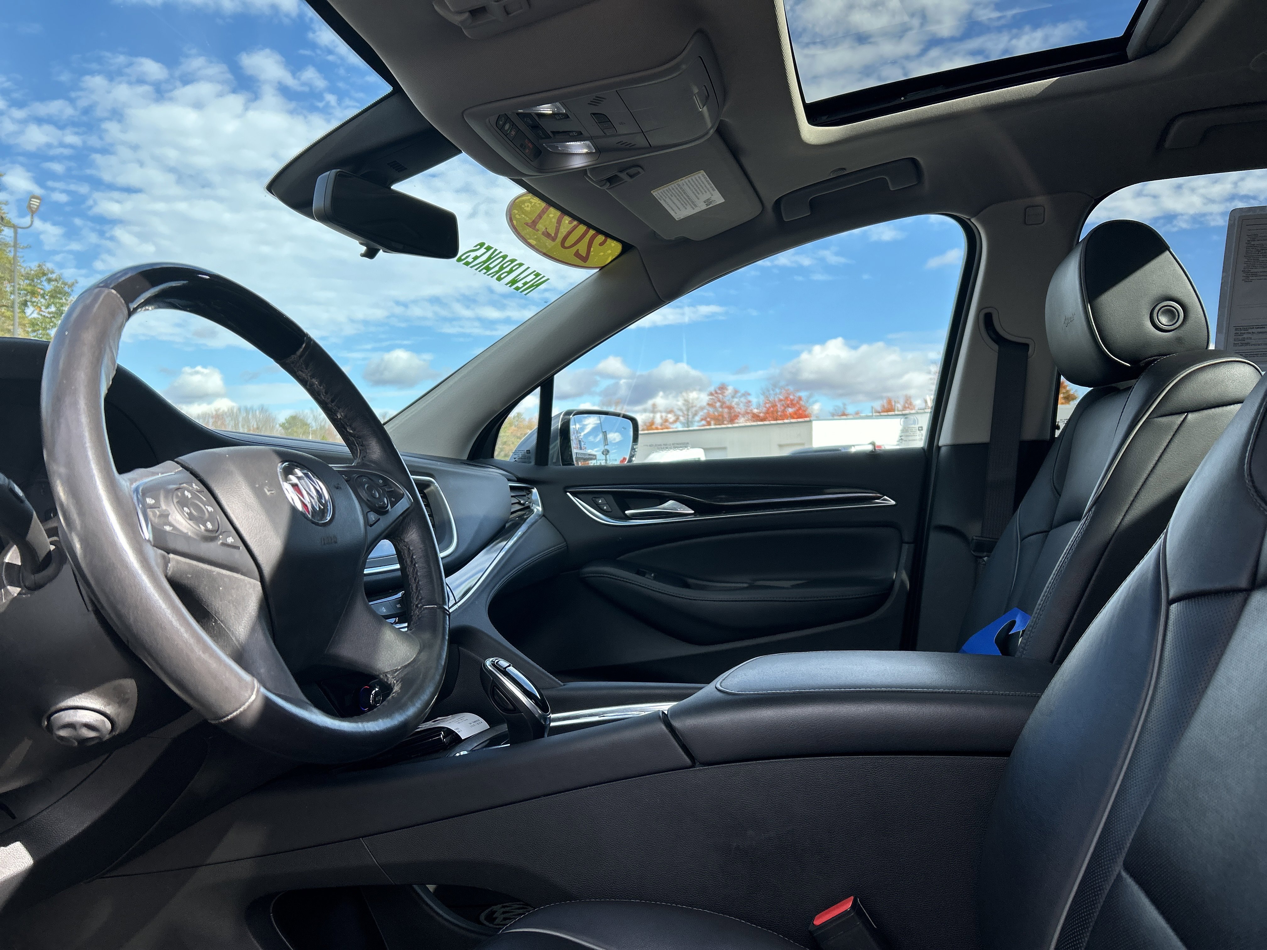 Used 2021 Buick Enclave Avenir image 14