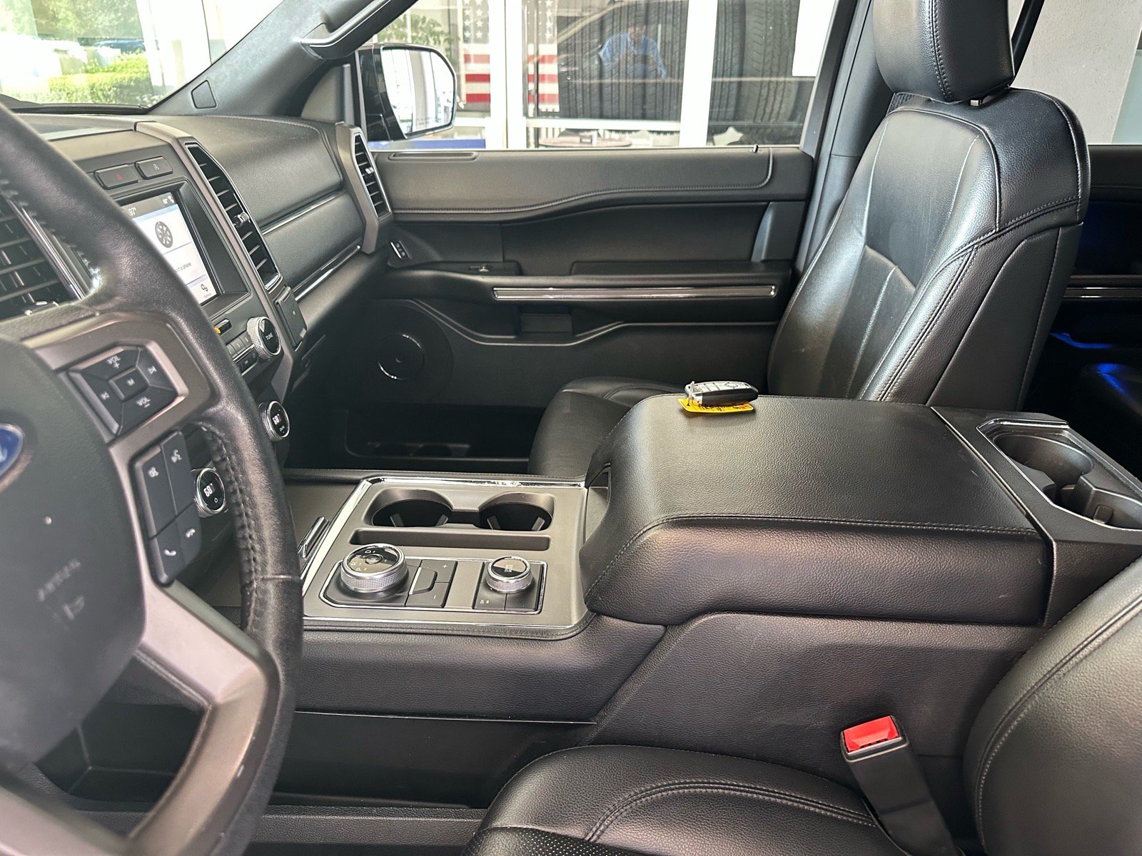 Certified 2019 Ford Expedition XLT w/ Equipment Group 202A AWD/4WD image 19