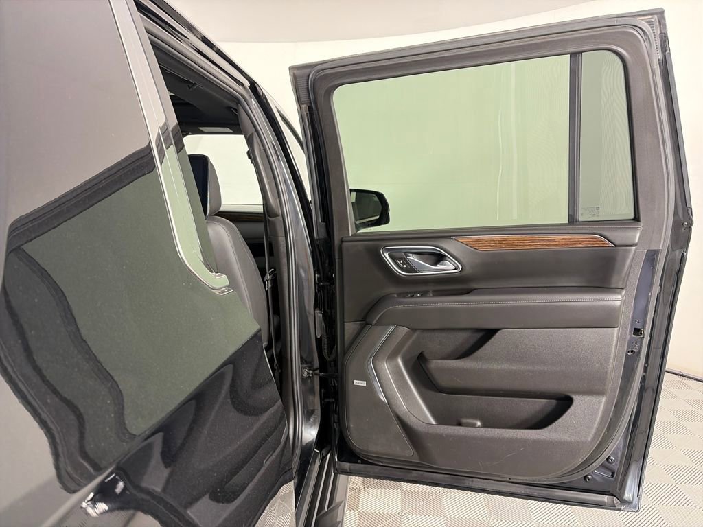 Used 2021 Chevrolet Suburban High Country image 29