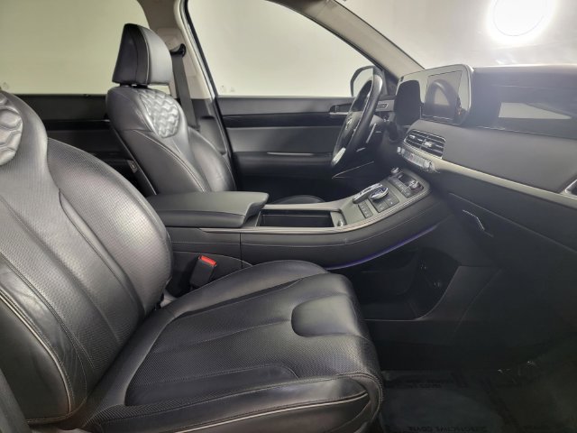 Used 2022 Hyundai Palisade Limited w/ Winter Package AWD/4WD image 18