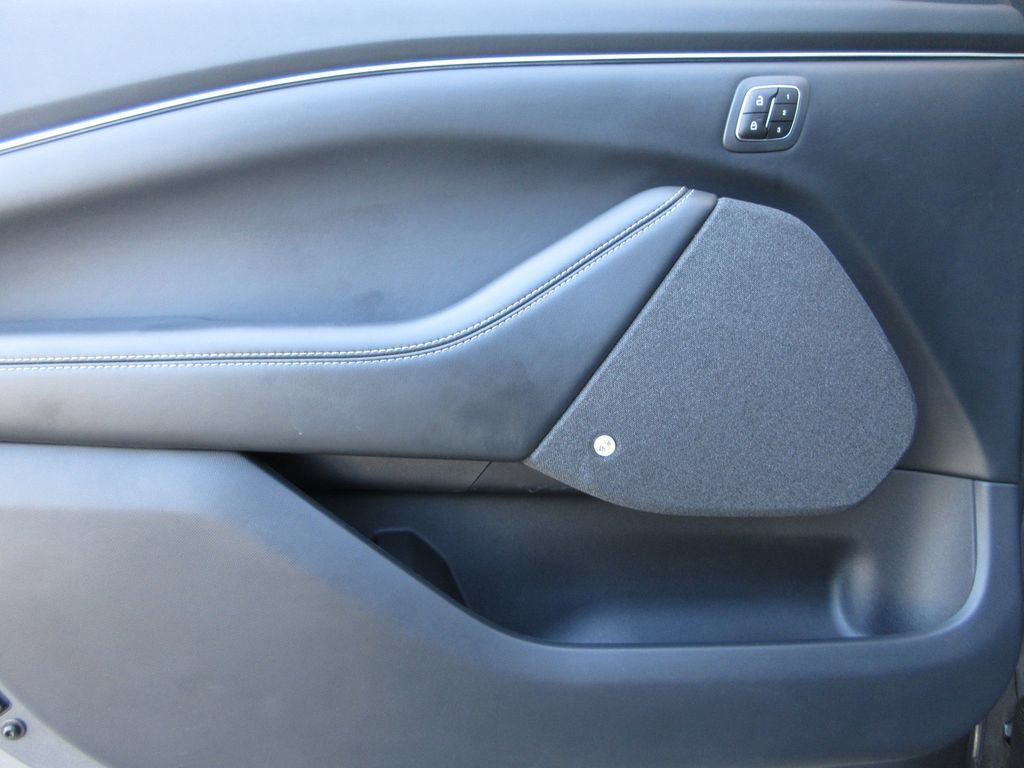 Certified 2023 Ford Mustang Mach-E Premium AWD/4WD image 9