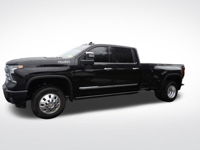 Used 2025 Chevrolet Silverado 3500 High Country w/ High Country Premium Package AWD/4WD image 10