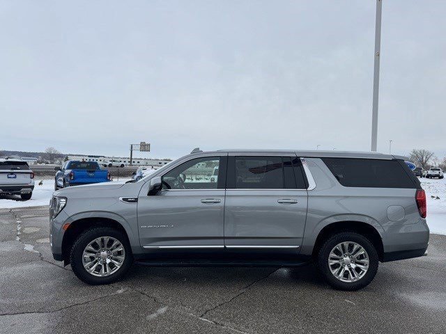 Used 2023 GMC Yukon XL Denali w/ LPO, Floor Liner Package image 2