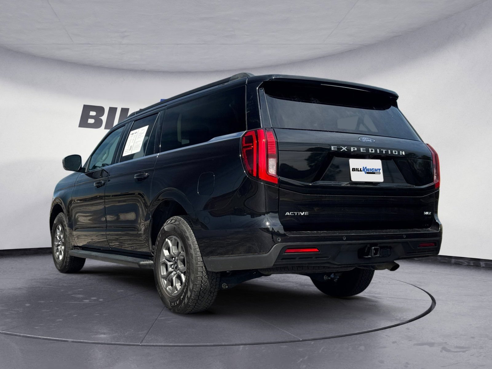 Certified 2025 Ford Expedition Max Active AWD/4WD image 3