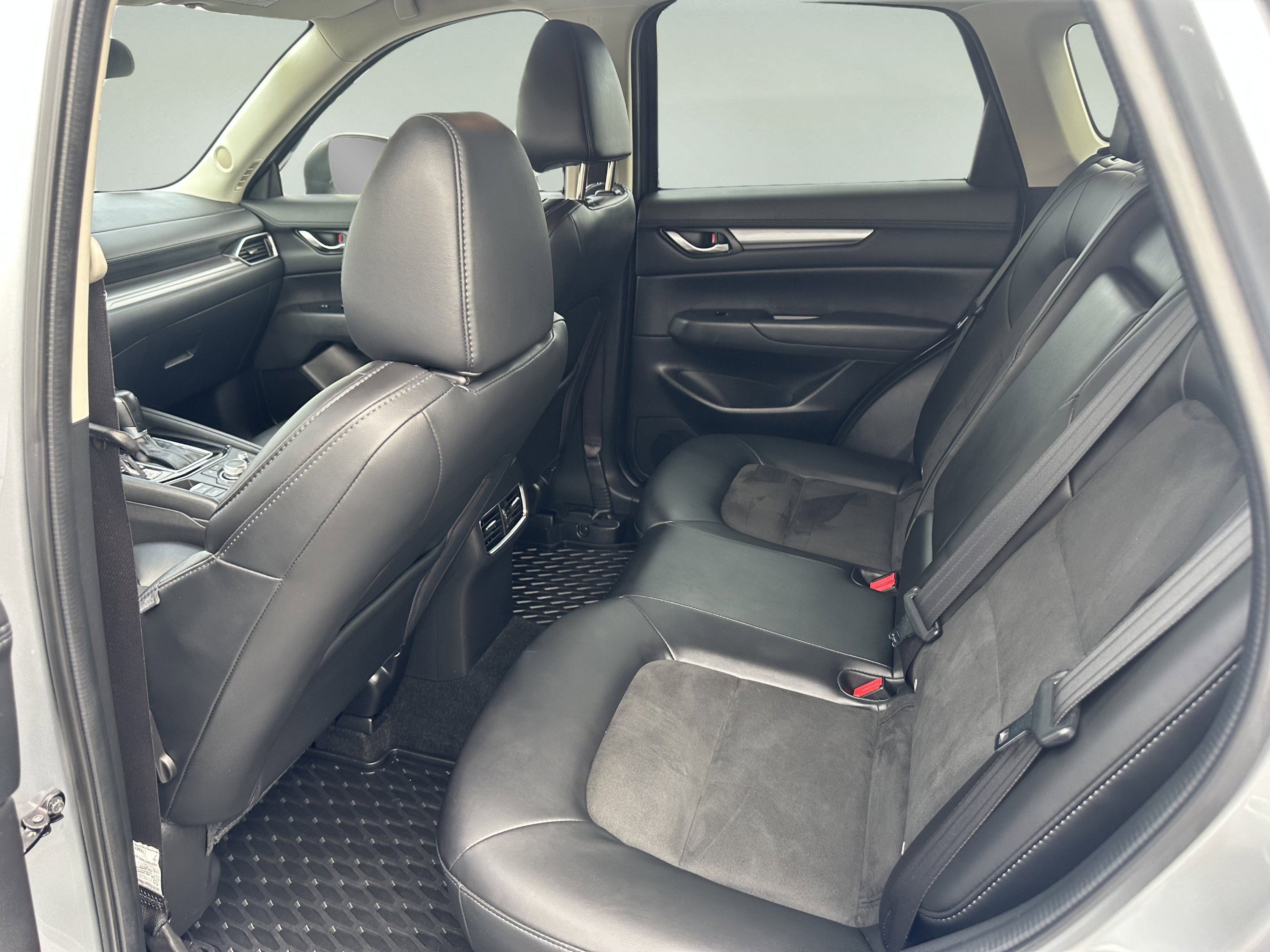 Used 2019 MAZDA CX-5 Touring image 10