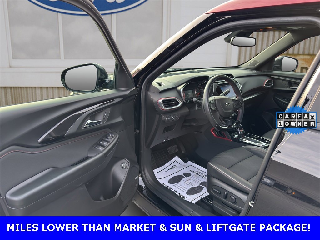 Used 2022 Chevrolet TrailBlazer RS w/ Sun and Liftgate Package image 27