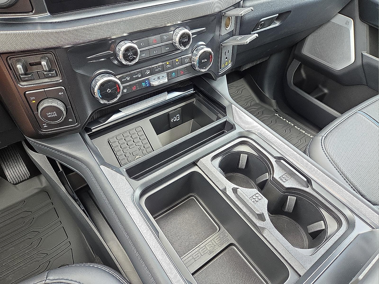 Certified 2025 Ford F250 Platinum AWD/4WD image 23