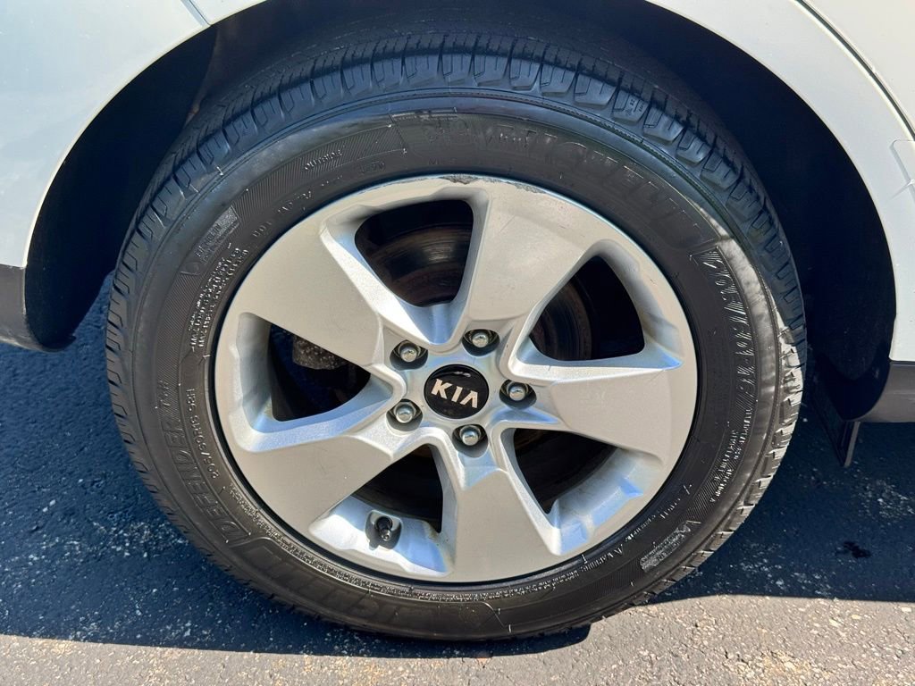 Used 2019 Kia Soul FWD image 33