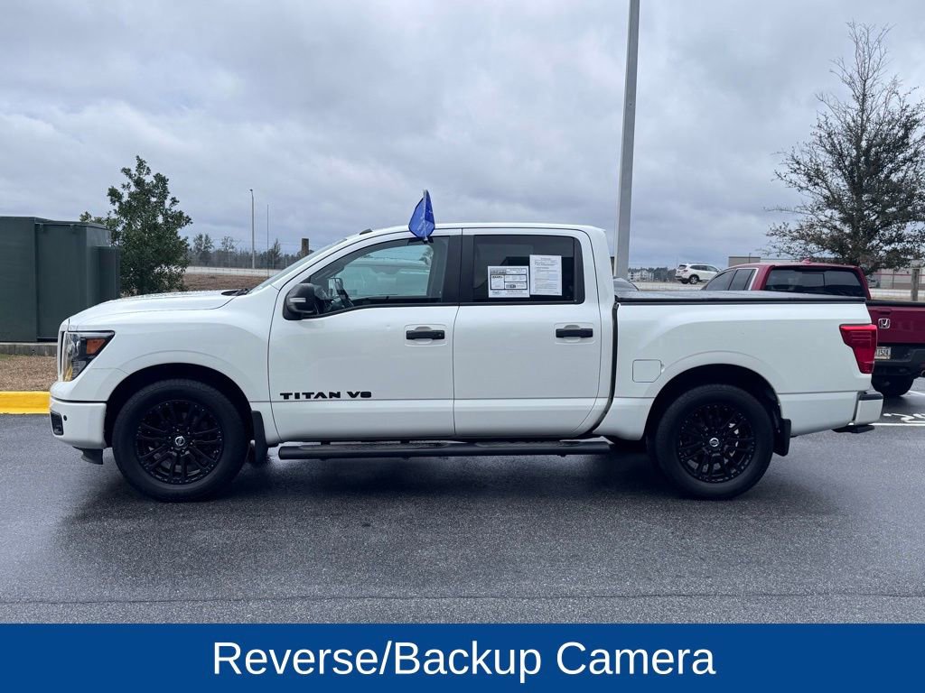 Used 2019 Nissan Titan SV w/ SV Convenience Package image 3