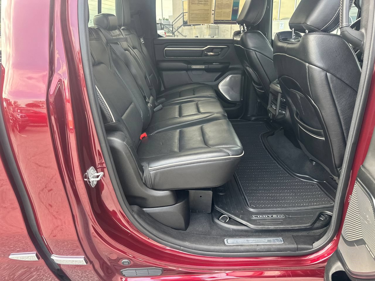 Used 2019 RAM 1500 Limited AWD/4WD image 17