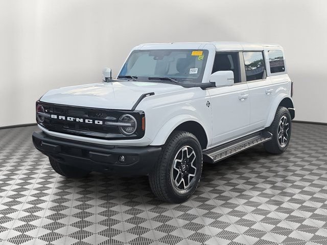 Certified 2025 Ford Bronco Outer Banks AWD/4WD image 3