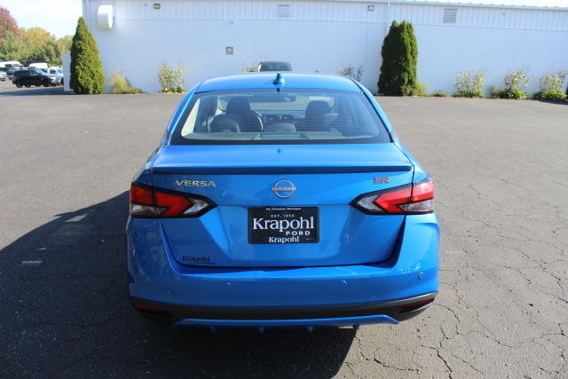 Used 2024 Nissan Versa SR FWD image 15