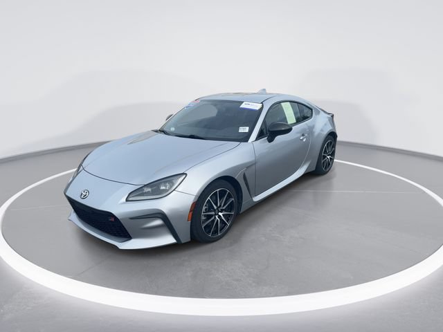 Used 2023 Toyota GR86 w/ ALL Weather Mat Package (TMS) RWD image 2